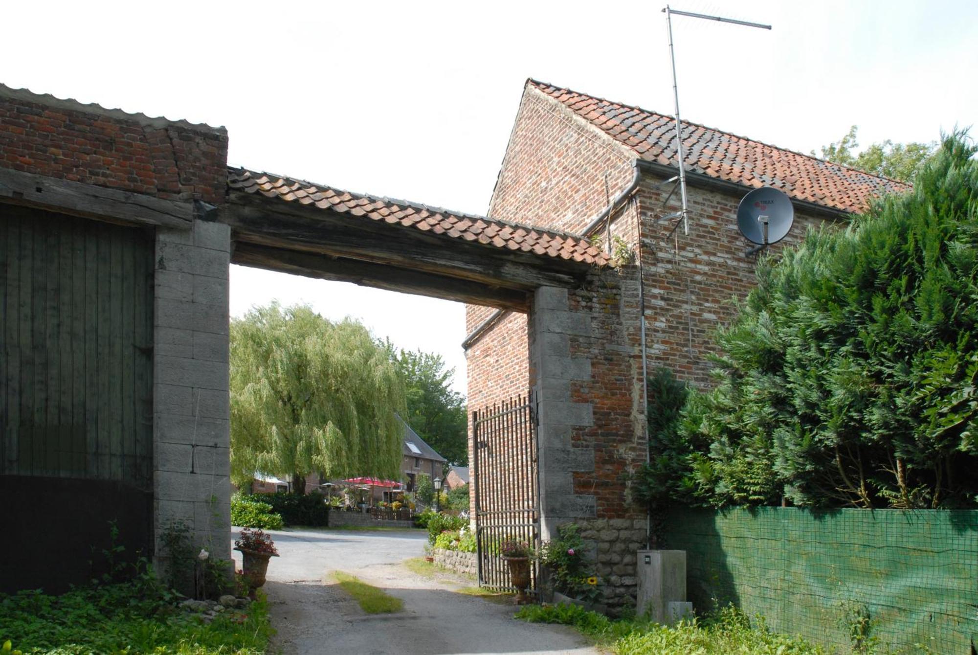 Hotel Restaurant La Ferme De Grambais Nivelles Luaran gambar