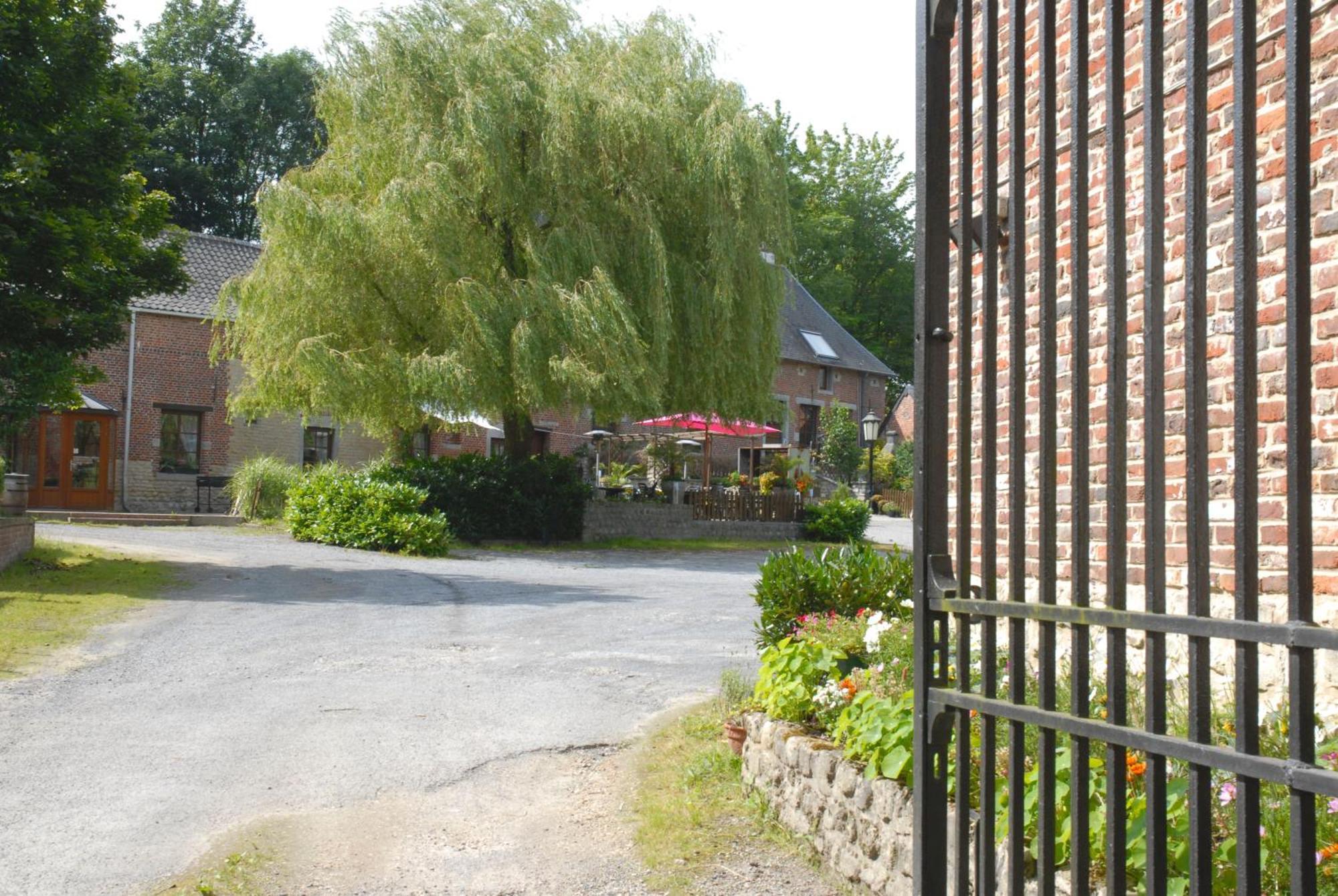 Hotel Restaurant La Ferme De Grambais Nivelles Luaran gambar